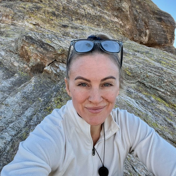 Meet your Posher, Stacy - Picture 1 of 1